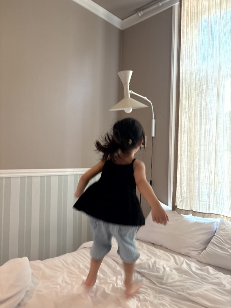 The Pepper - Korean Children Fashion - #kidsshorts - Flower Embroidery Sleeveless Blouse - 11