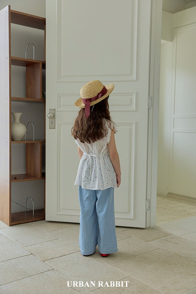 Urban Rabbit - Korean Children Fashion - #childofig - Frill Flower Sleeveless Blouse