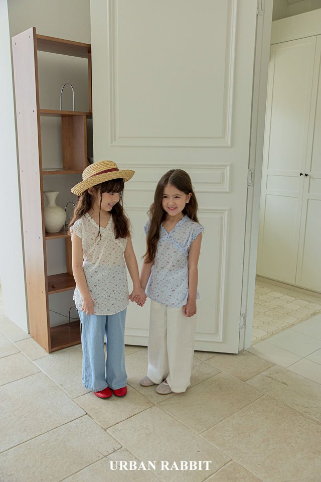 Urban Rabbit - Korean Children Fashion - #childrensboutique - Frill Flower Sleeveless Blouse - 2