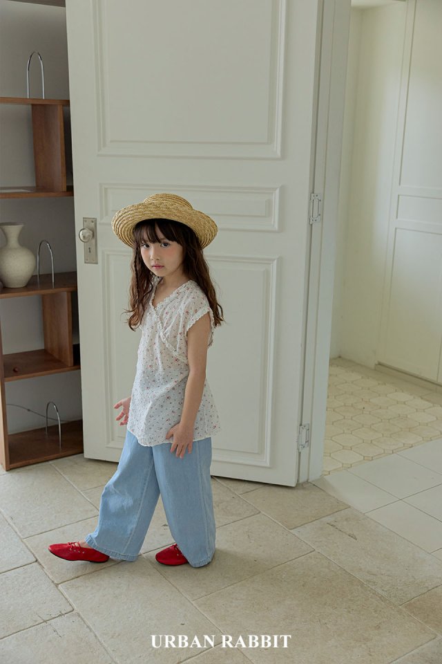 Urban Rabbit - Korean Children Fashion - #kidsshorts - Frill Flower Sleeveless Blouse - 6