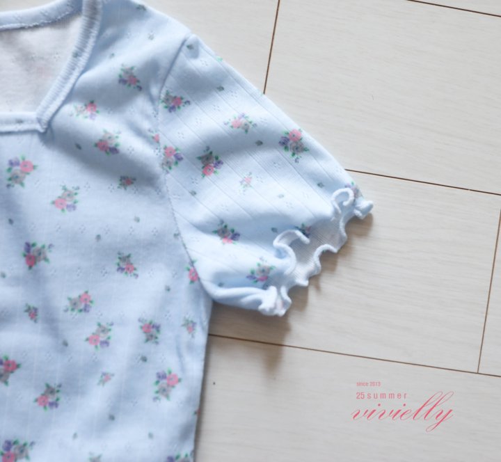 Vivielly - Korean Children Fashion - #littlefashionista - Rose Eyelet Tee - 9