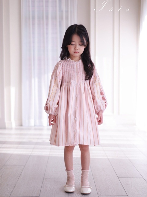 Embroidered Sleeve One-piece Embroidered Sleeve One-piece