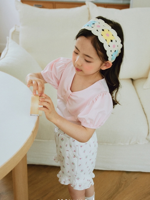 Ribbon Neck Short Sleeve Tee Ribbon Neck Short Sleeve Tee