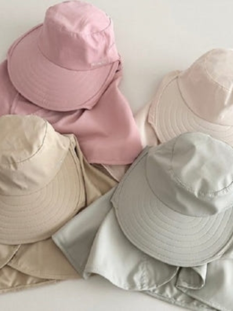 Big Cape Hat