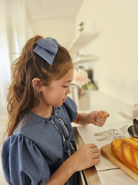 Ribbon Blouse Ribbon Blouse