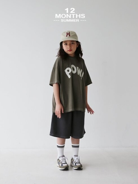 Pout Tee