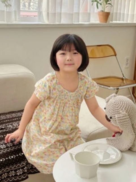 Puang Small Flower One-piece Puang Small Flower One-piece