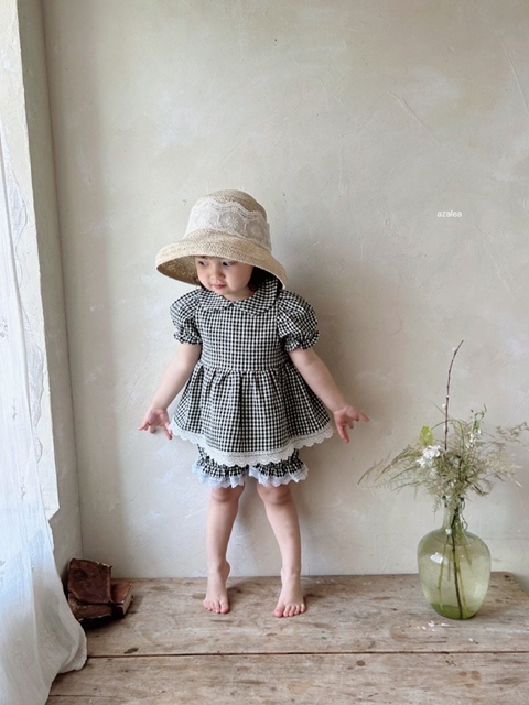 Apple Collar Set
