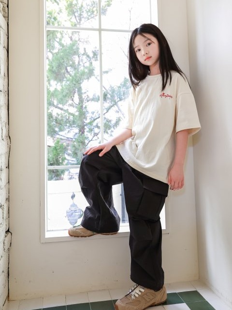 Knee-Line Cargo Pants