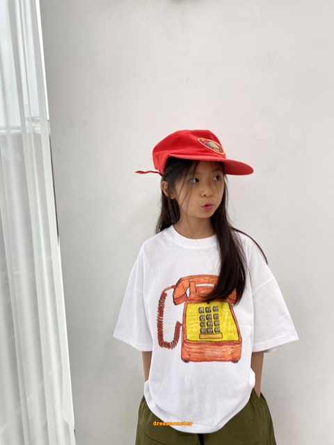 Telephone Tee (Mom)