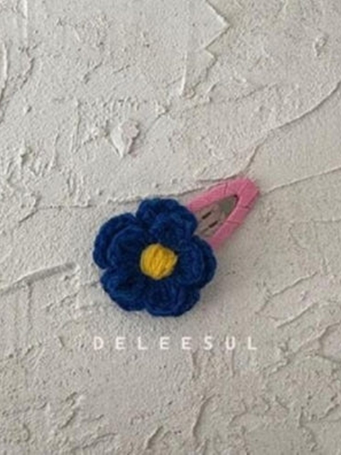 Knitted Blue Flower Hair Clip