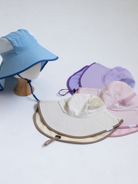 N Wide Flap Cap