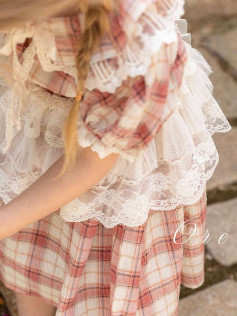 Coco Lace Apron
