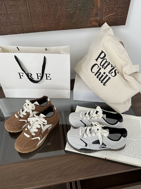 Basic Sneakers Round