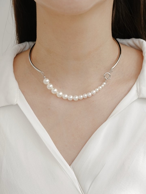 Henrine Ring Pearl Necklace Henrine Ring Pearl Necklace
