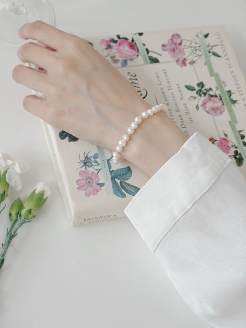 Evian Freshwater Pearl Bracelet Evian Freshwater Pearl Bracelet