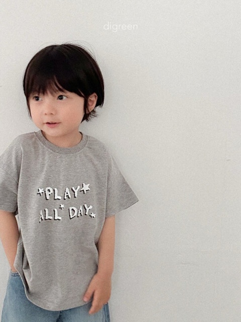 Play Tee