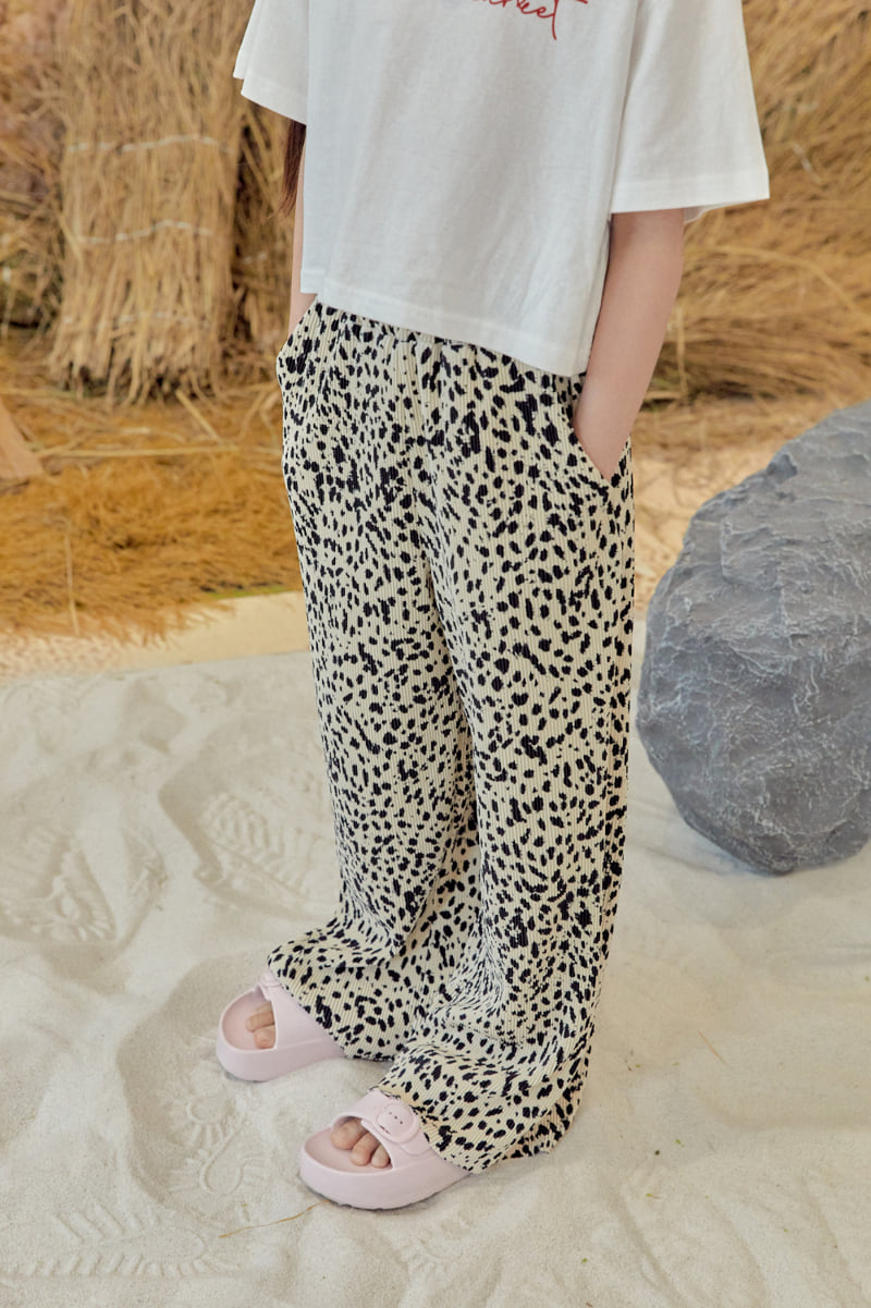 A-Market - Korean Children Fashion - #fashionkids - Leopard Pleated Pants (Junior) - 9