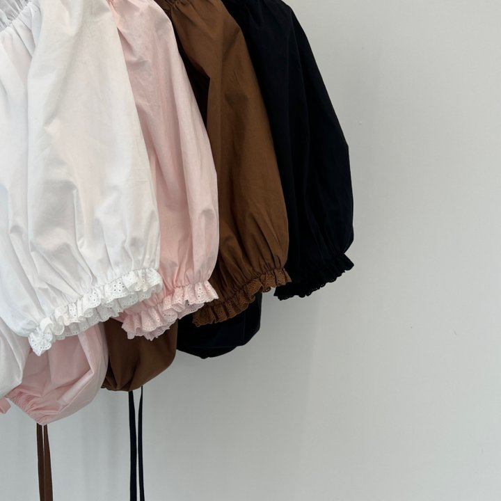 Another Avenue - Korean Women Fashion - #momslook - Cropped Tunnel Blouse - 2