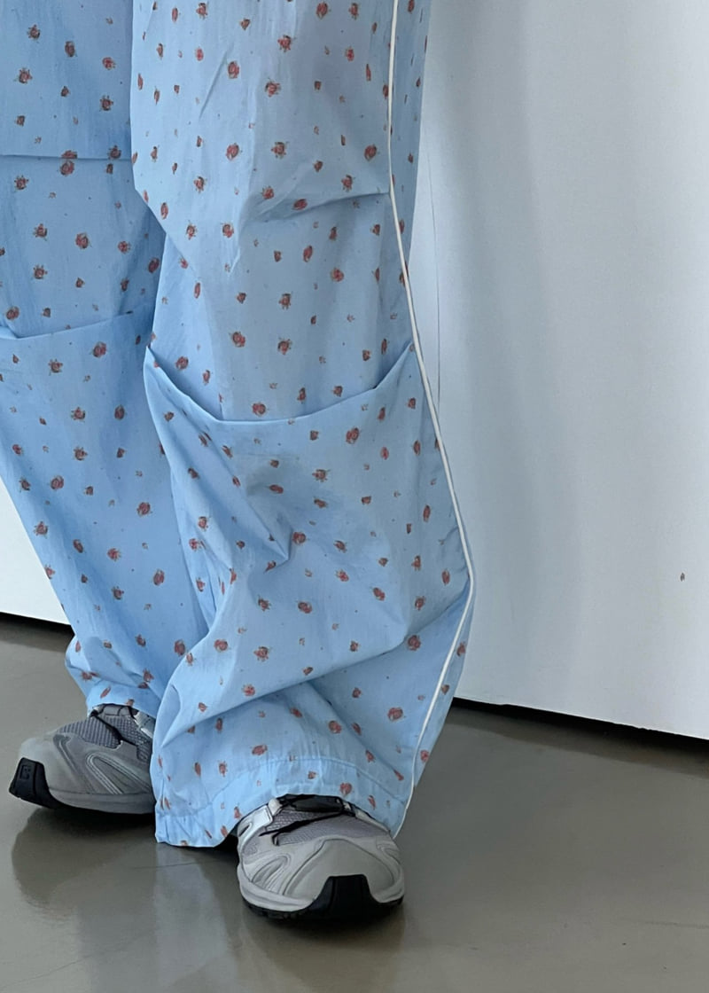 Another Avenue - Korean Women Fashion - #vintageinspired - Flower Anorak Pants - 10