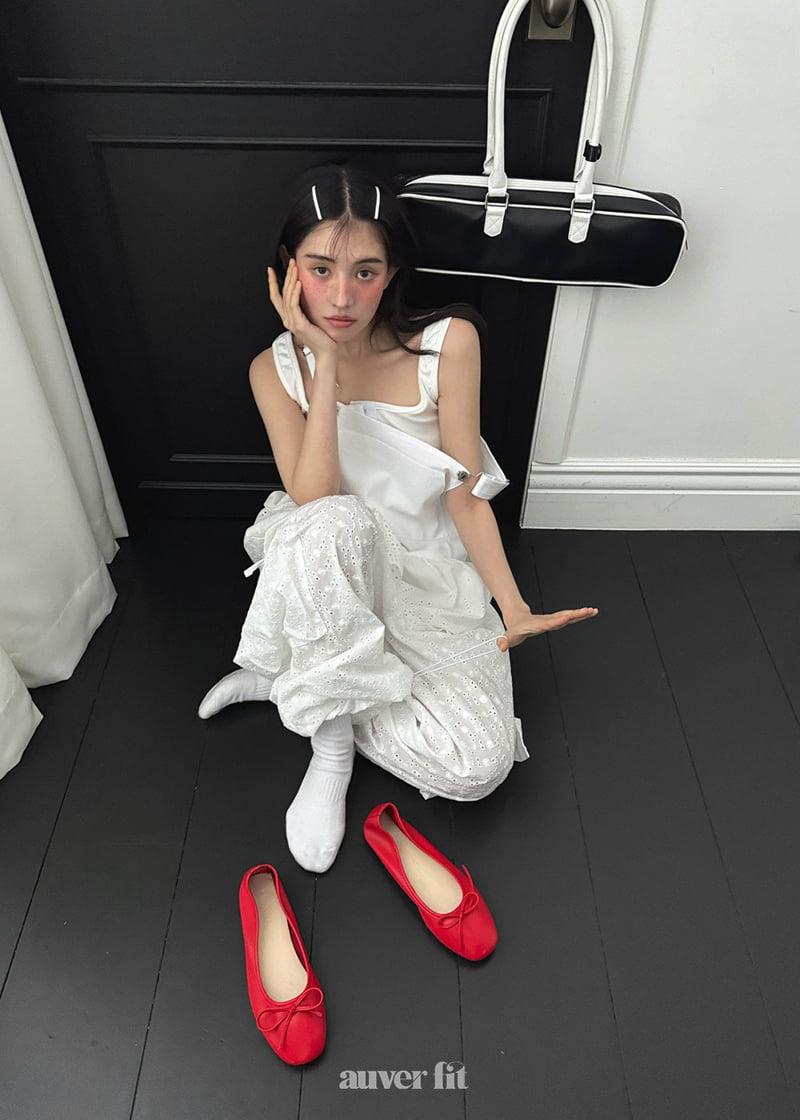 Auver_Fit - Korean Women Fashion - #momslook - Punched Strap Sleeveless - 2