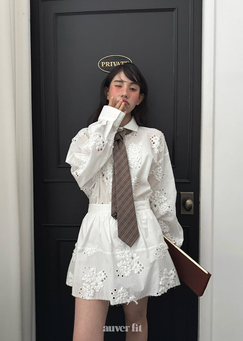Auver_Fit - Korean Women Fashion - #romanticstyle - Punched Embroidery Skirt - 2