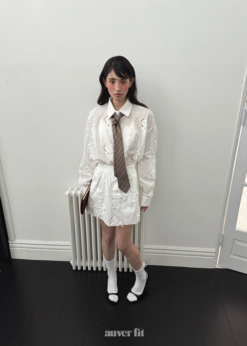 Auver_Fit - Korean Women Fashion - #thatsdarling - Double Embroidered Punched Shirt - 4
