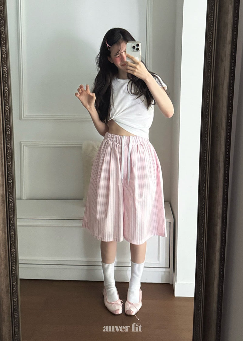Auver_Fit - Korean Women Fashion - #womensfashion - Striped Big Trunk Shorts - 10