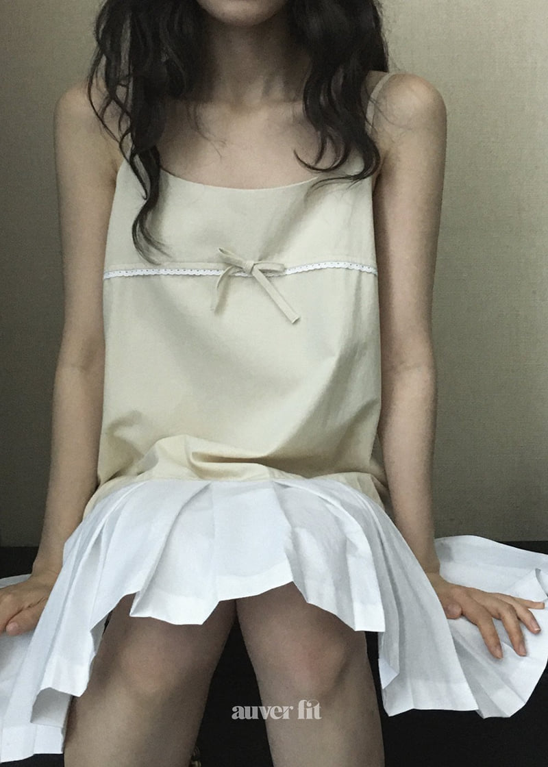 Auver_Fit - Korean Women Fashion - #womensfashion - Ribbon Pleated Sleeveless - 10