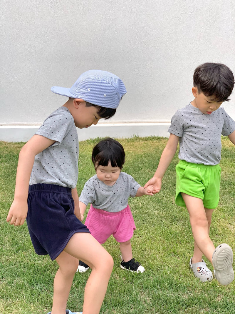 Bailey - Korean Children Fashion - #kidsshorts - Dot Ribbed Tee - 5