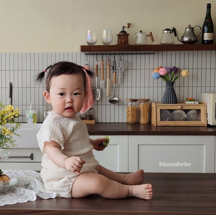 Bloombebe - Korean Baby Fashion - #smilingbaby - Wrinkled Top Bottom Set