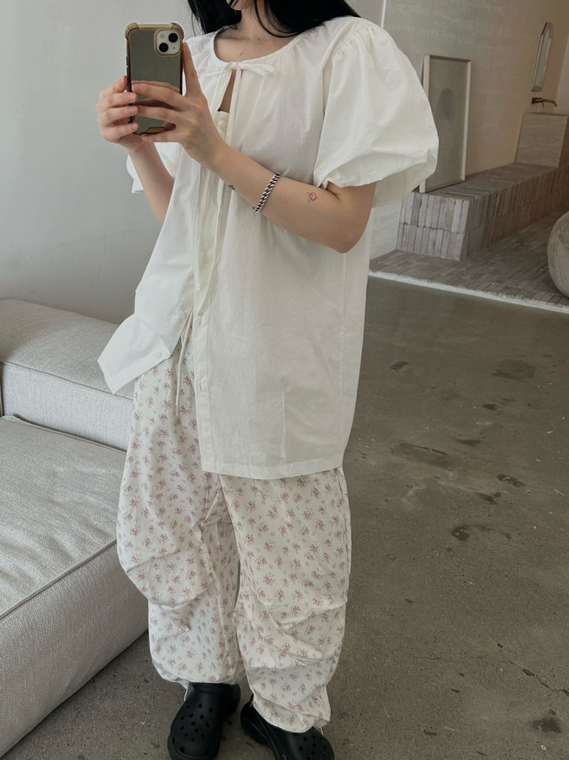 Buckle - Korean Women Fashion - #momslook - Opening Puff Blouse - 11