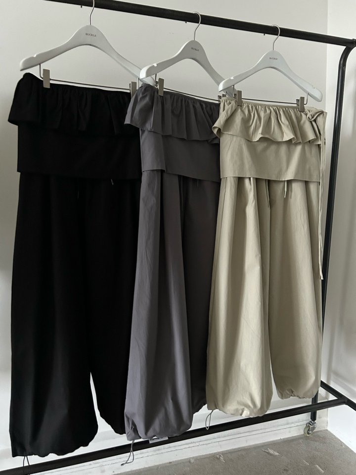 Buckle - Korean Women Fashion - #vintagekidsstyle - Mini Frill Wrap Wide Pants - 2