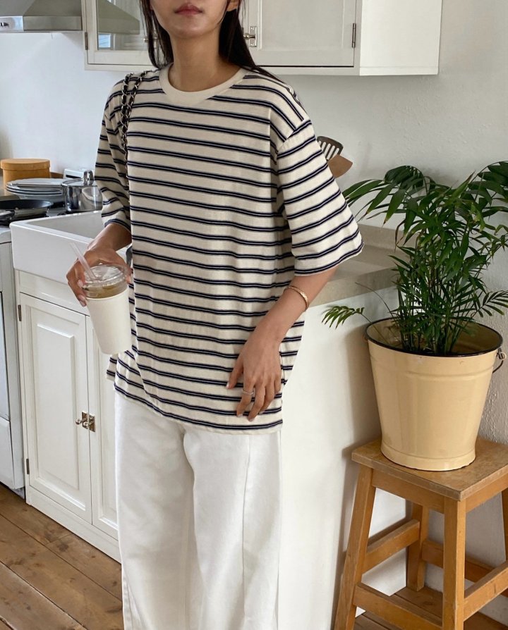 Diana - Korean Women Fashion - #momslook - Unique Stripe Tee - 8