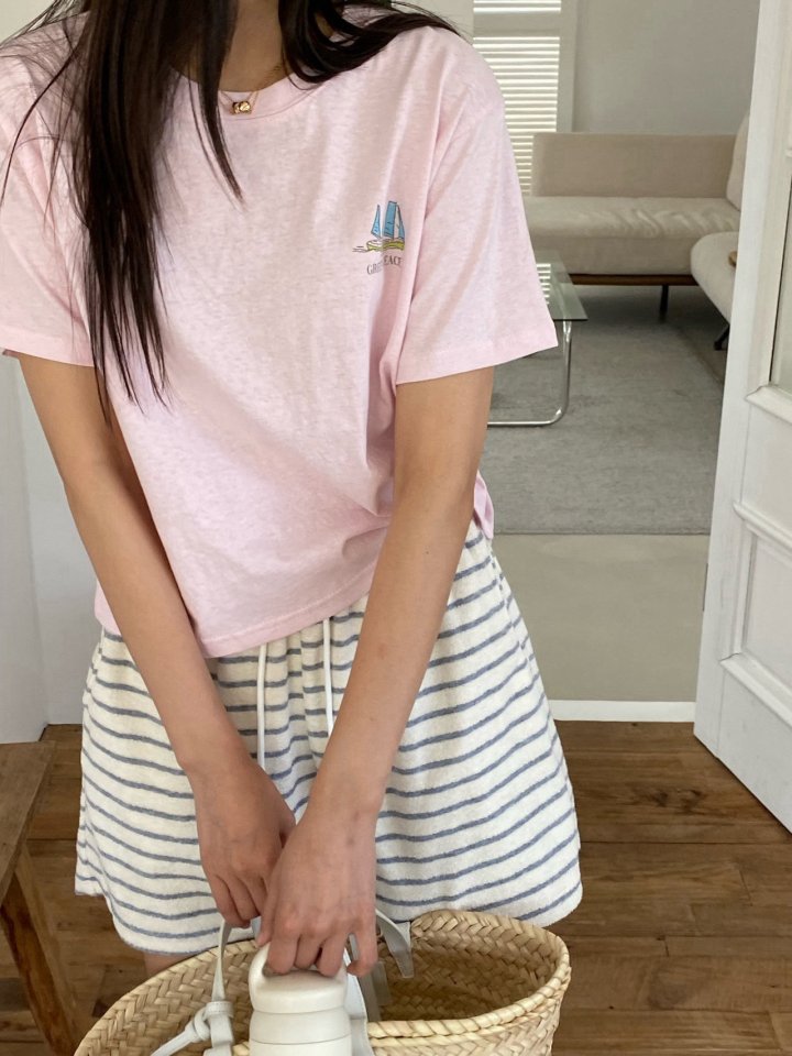 Diana - Korean Women Fashion - #momslook - Fish Crop Tee - 9