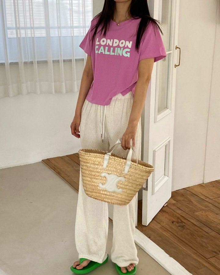 Diana - Korean Women Fashion - #romanticstyle - Calling Crop Tee - 3
