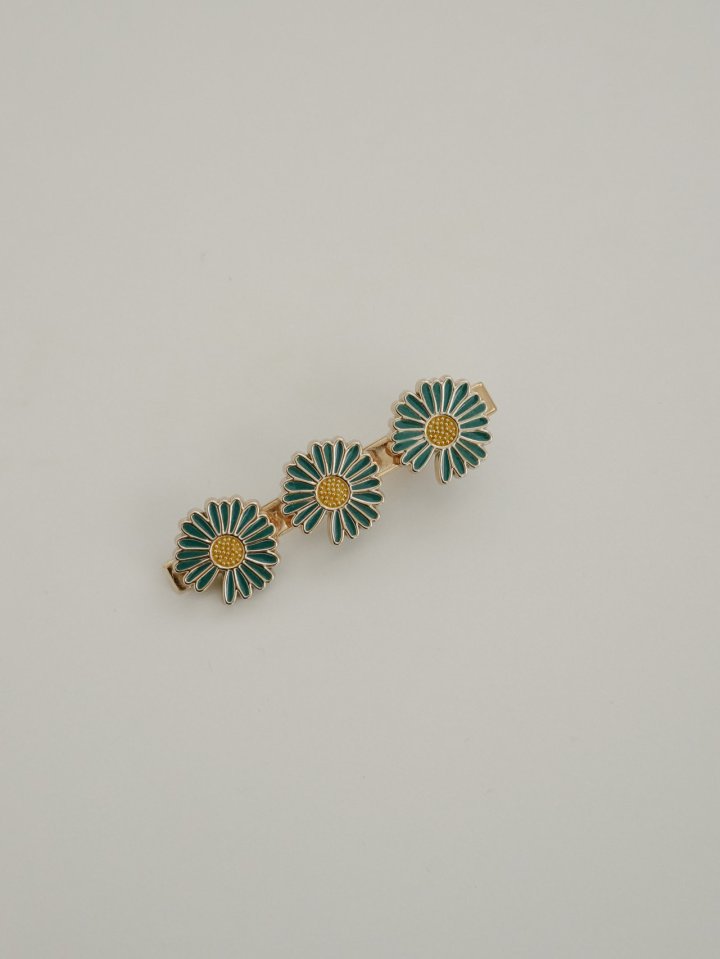 Eeiitt - Korean Women Fashion - #momslook - Mayu Sunflower Pearl Hairpin - 6