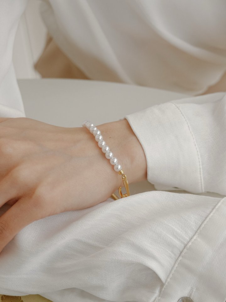 Eeiitt - Korean Women Fashion - #momslook - Henrine Ring Pearl Bracelet - 3