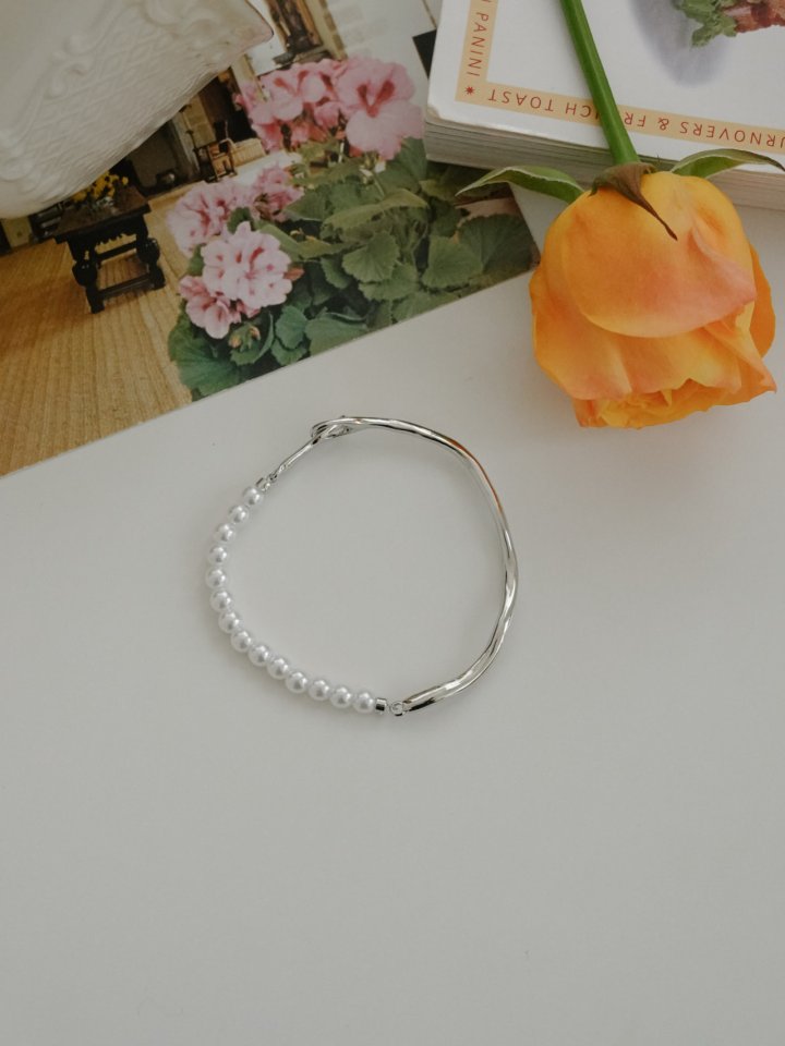 Eeiitt - Korean Women Fashion - #momslook - Henrine Ring Pearl Bracelet - 5