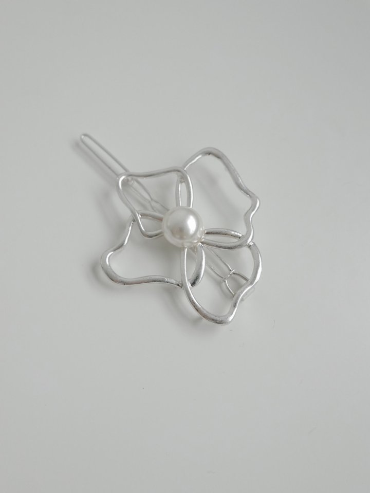 Eeiitt - Korean Women Fashion - #momslook - Freesia Flower Pearl Hairpin - 5