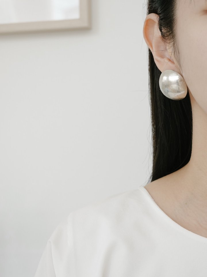 Eeiitt - Korean Women Fashion - #momslook - Dron The Round Bold Earrings - 9