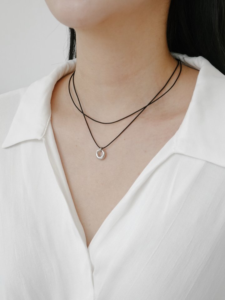 Eeiitt - Korean Women Fashion - #momslook - Lyon Layered Black Surgical Necklace - 3