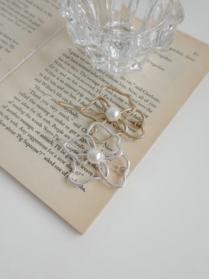 Eeiitt - Korean Women Fashion - #womensfashion - Freesia Flower Pearl Hairpin - 10