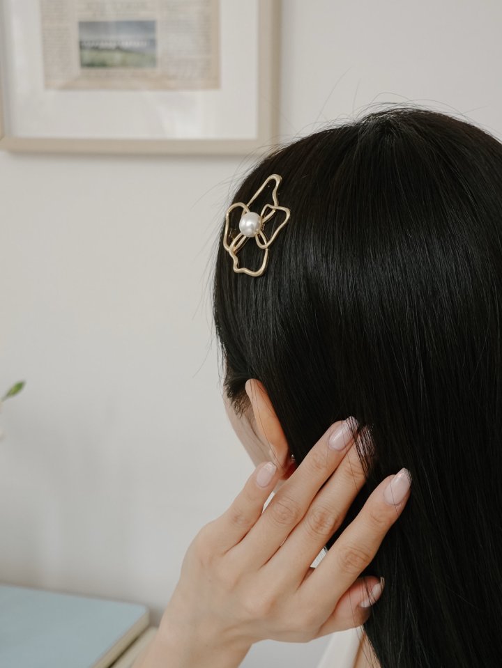 Eeiitt - Korean Women Fashion - #womensfashion - Freesia Flower Pearl Hairpin - 12