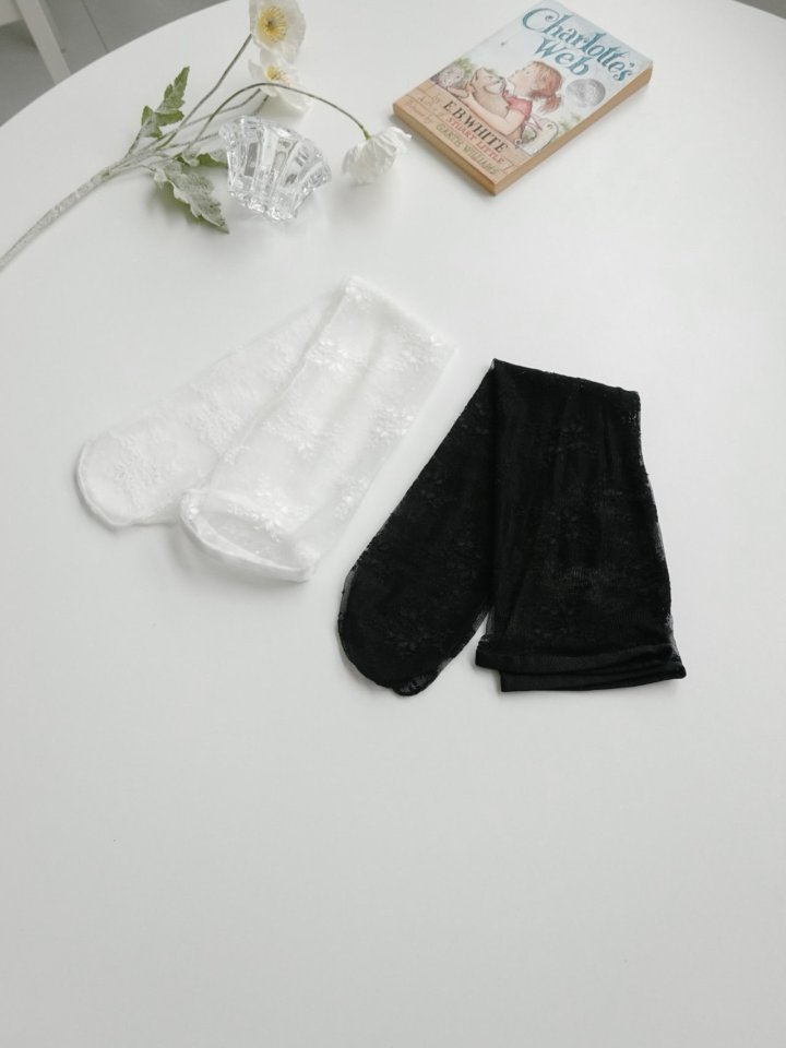 Eeiitt - Korean Women Fashion - #momslook - Flora Lace Knee Socks - 4