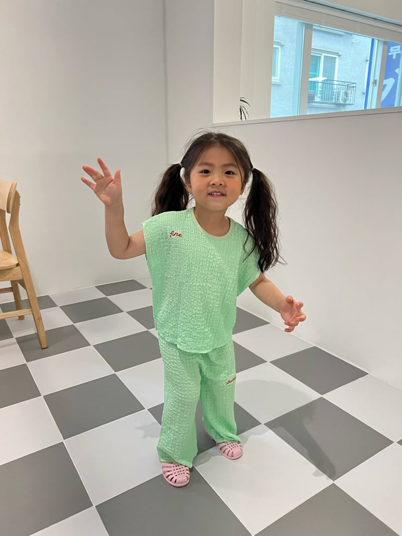 Fine-Studio - Korean Children Fashion - #Kfashion4kids - Wrinkle Pleats Set - 3
