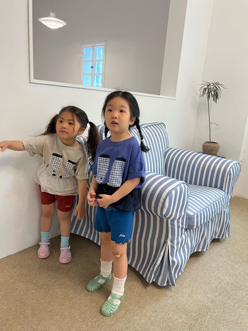Fine-Studio - Korean Children Fashion - #childrensboutique - Socks Short Sleeve Tee - 11