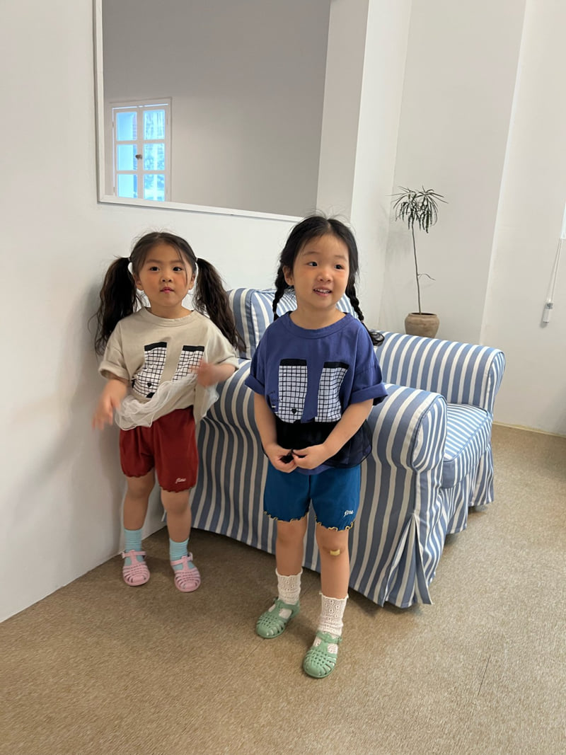 Fine-Studio - Korean Children Fashion - #stylishchildhood - Socks Short Sleeve Tee - 9
