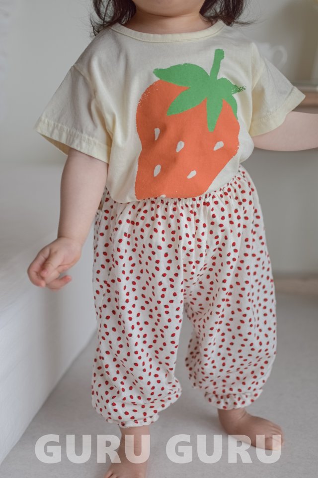 Strawberry Pants by Guru Guru for Baby - view 11