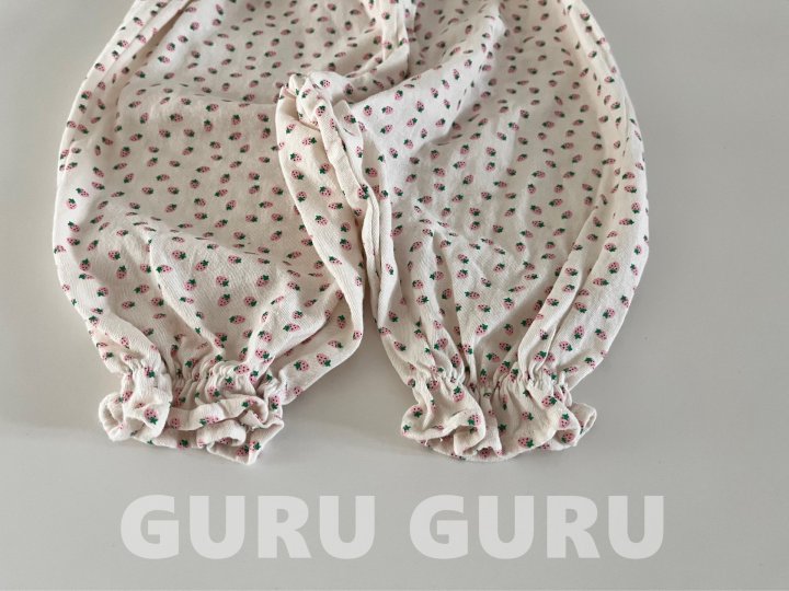 Strawberry Pants by Guru Guru for Baby - view 4